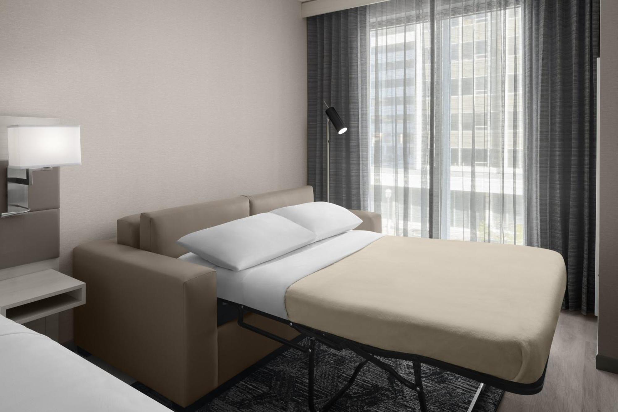 Ac Hotel By Marriott St. Louis Клейтон Экстерьер фото